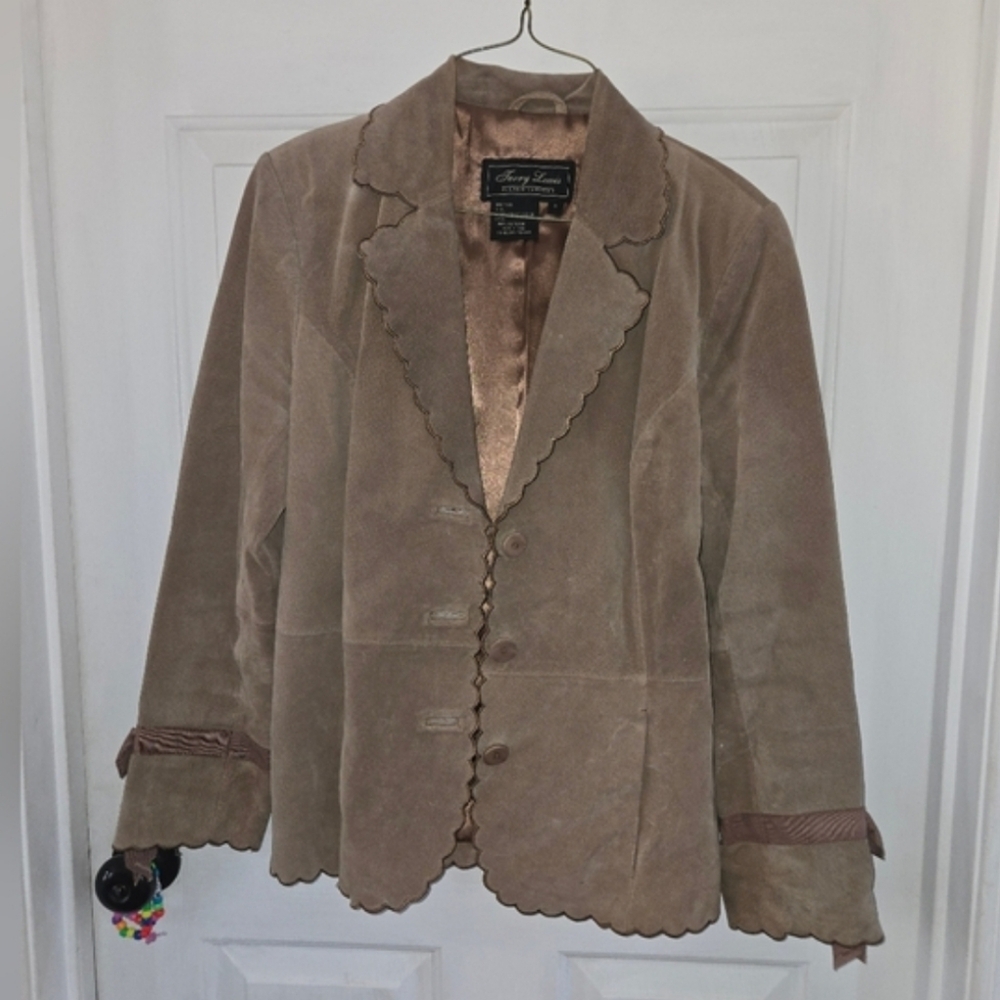 Terry Lewis Tan Suede Leather Jacket With Scallop Trim Small - Picture 9 of 9